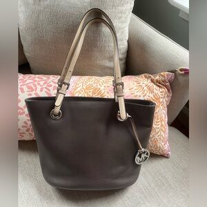 Michael Kors Large Cappuccino Colored Tote Bag with Tan Straps.